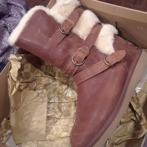 Ugg  boots